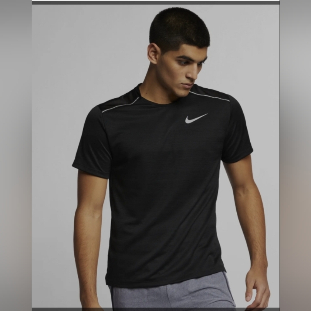 Nike Men's Black Sports Shirt - Picture 1 of 12